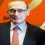 Carr urges immediate tax hit on pub pokies